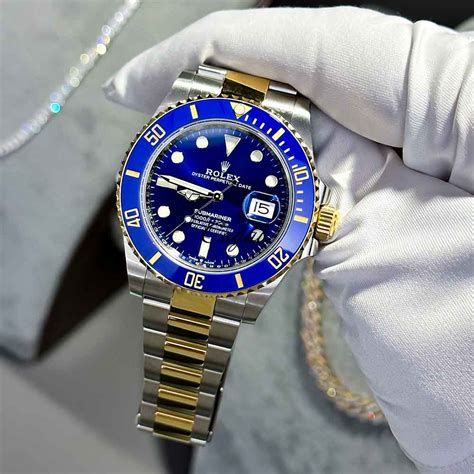 Rolex Submariner watch: Oystersteel 